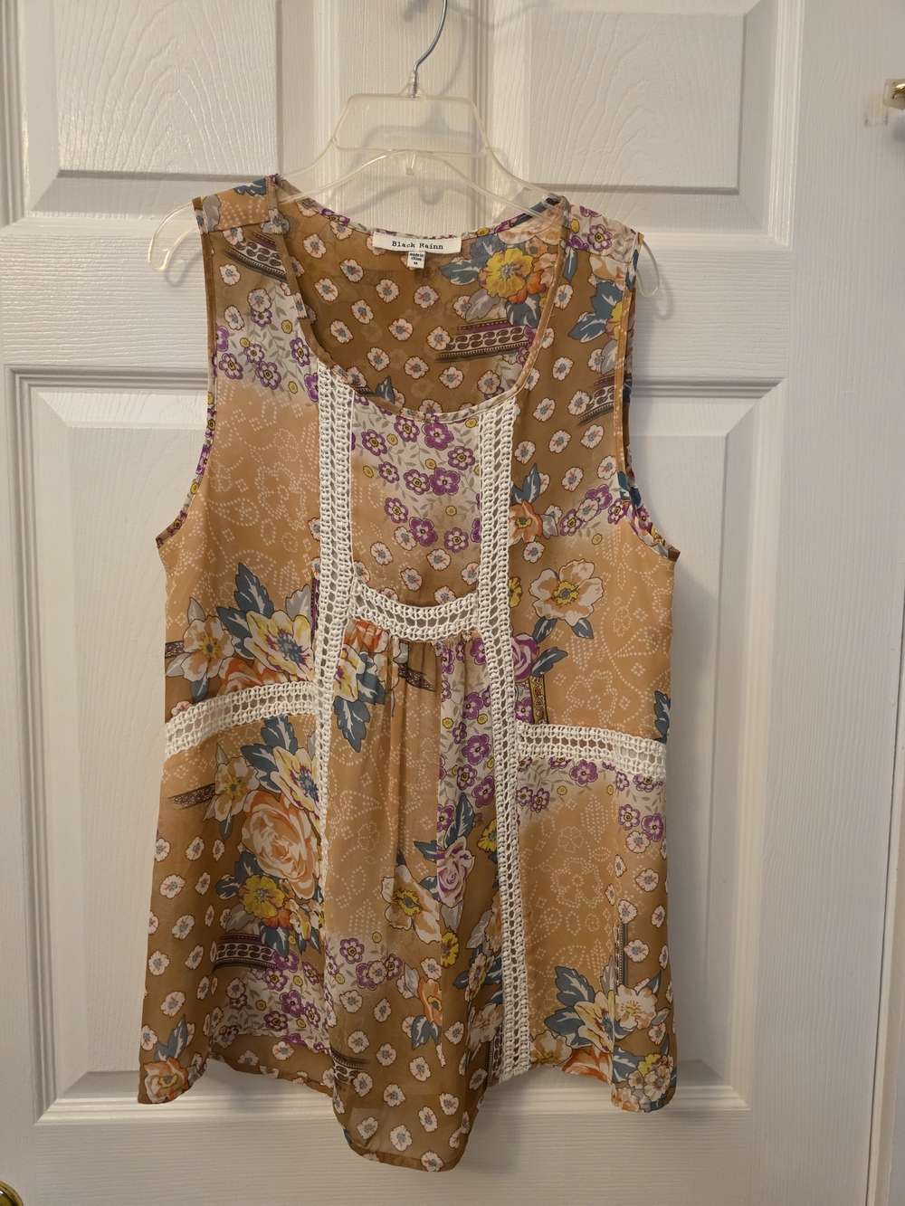 Black Rainn Mustard Floral Crochet-Trim Sleeveless Blouse